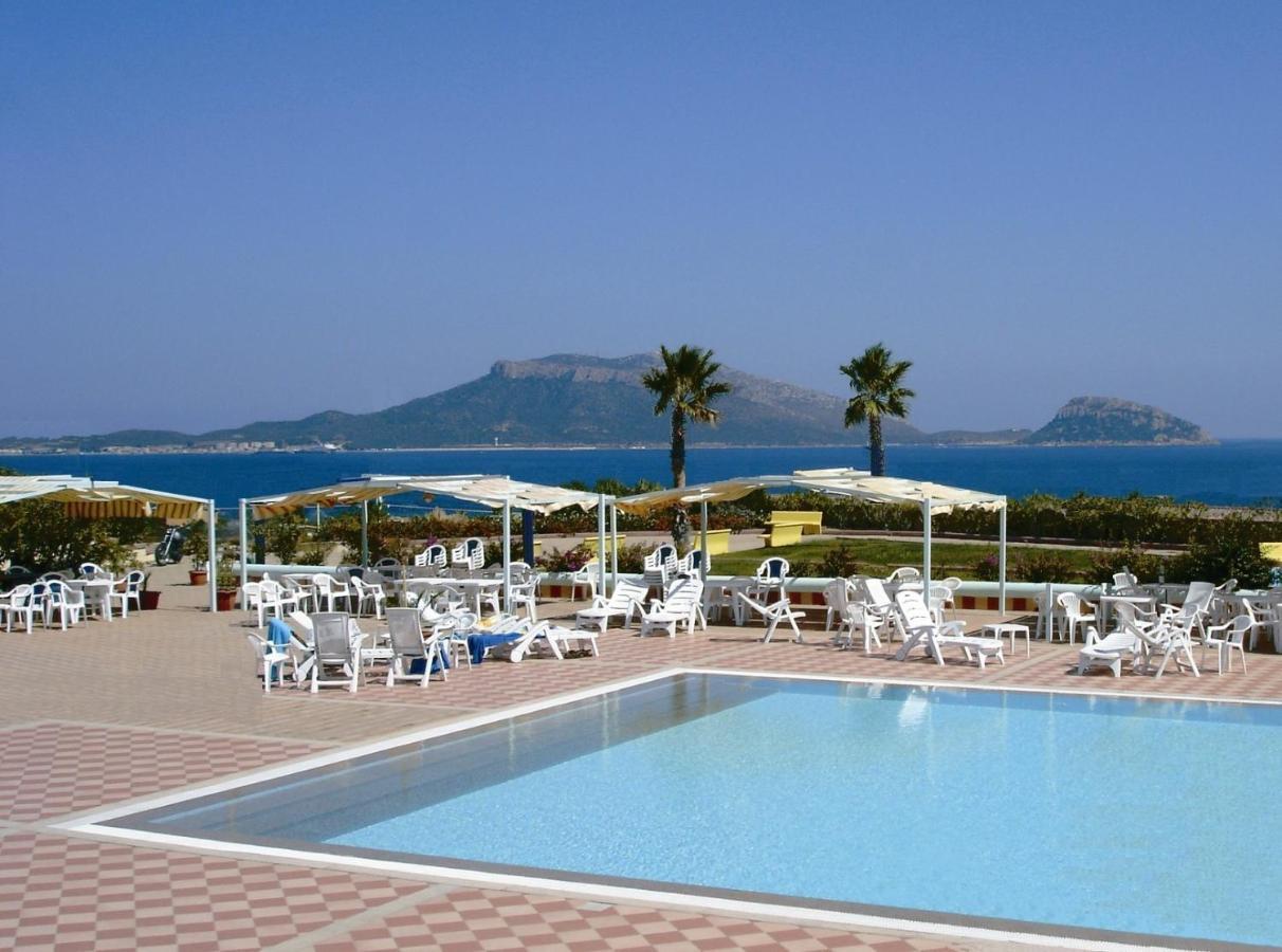 Hotel Baia Aranzos Pittulongu Exterior foto