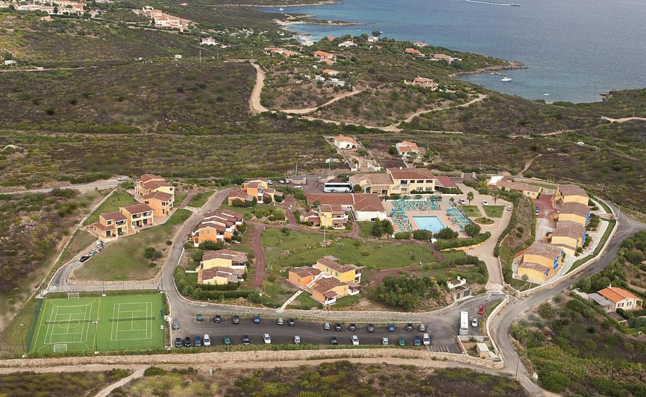 Hotel Baia Aranzos Pittulongu Exterior foto