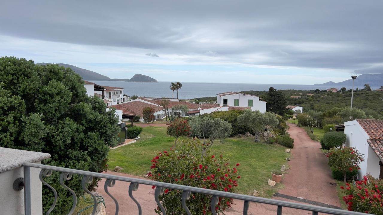 Hotel Baia Aranzos Pittulongu Exterior foto